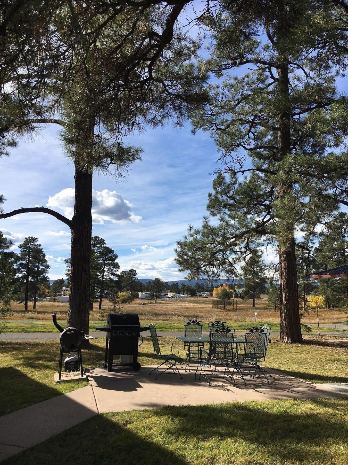 Mountain Landing Suites & Rv Park パゴサ・スプリングス エクステリア 写真